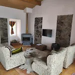 Casa Dos Caseiros N2