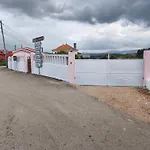 Casa Dos Caseiros N2
