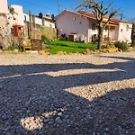 Casa Dos Caseiros N2 *