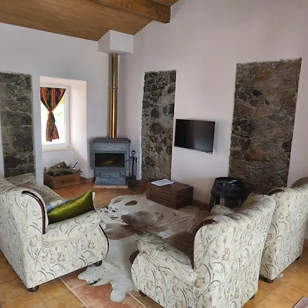 Casa Dos Caseiros N2