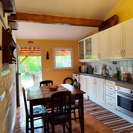 Casa Dos Caseiros N2