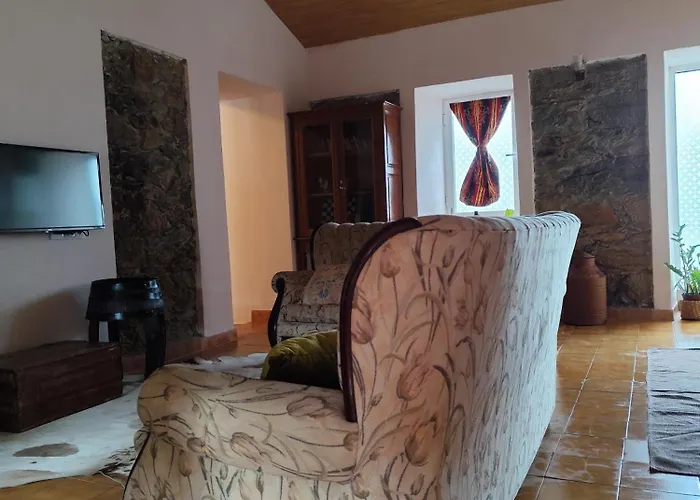 Casa Dos Caseiros N2 בקתה וילה נובה דה פויארס